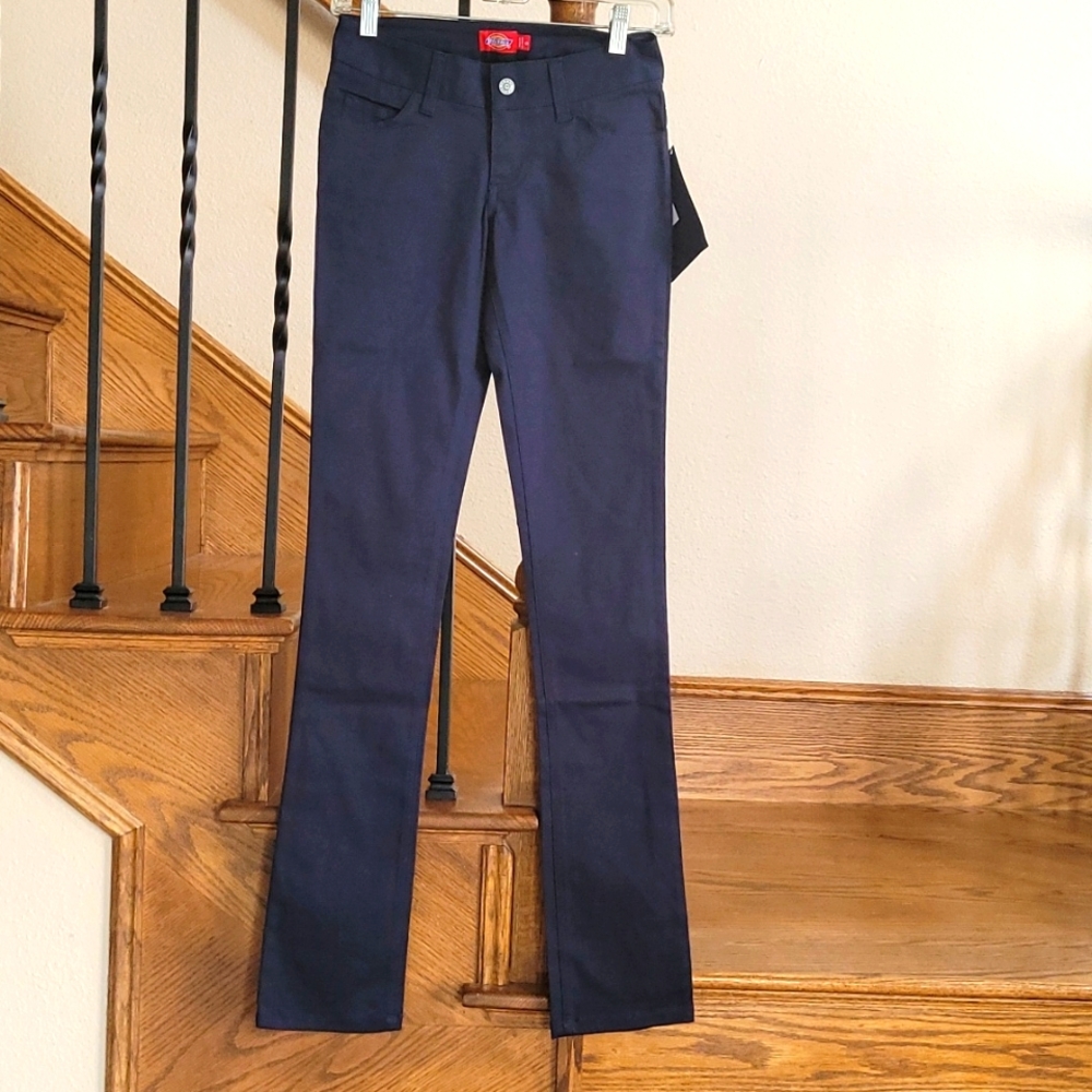 Dickies Women's Skinny Pants in Navy